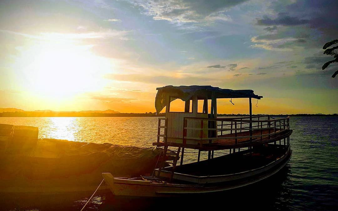 Imperdível, Passeio de Barco no Rio Tocantins